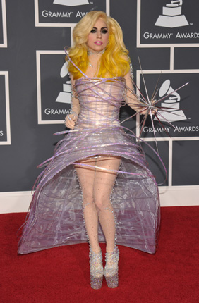 Lady Gaga de Armani