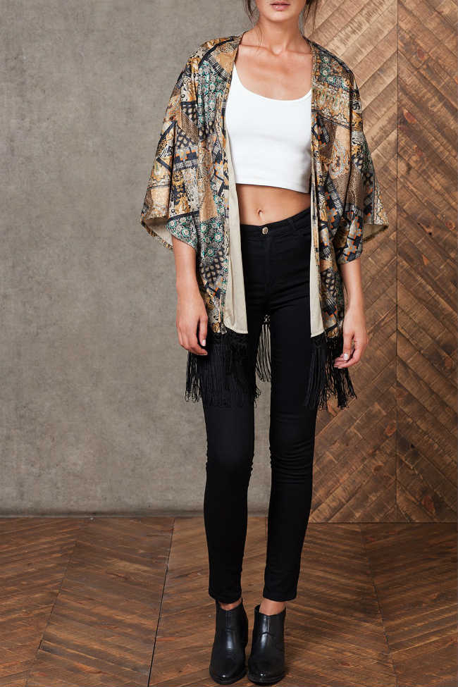 PONCHOS STRADIVARIUS BLACK FRIDAY 7