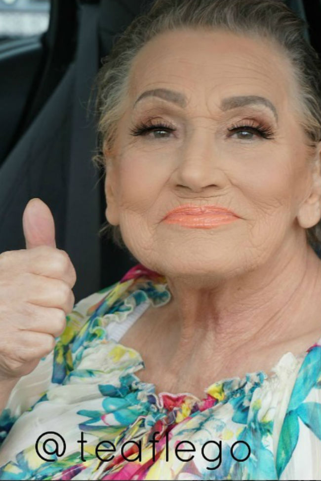 Mujer 80 Años Contouring