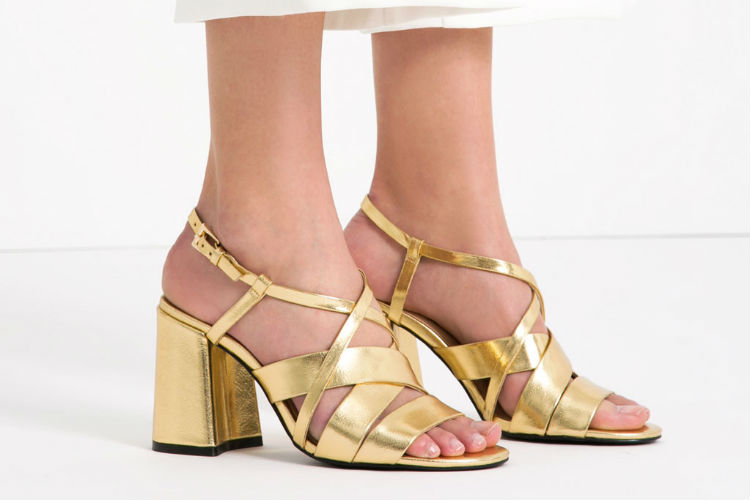 Sandalias de tacón verano de Zara -
