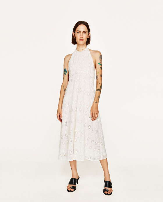 Conveniente Exitoso Suplemento Vestidos en blanco y negro, protagonistas de la nueva colección de Zara -  Modalia.es