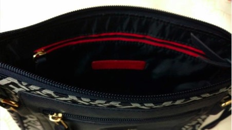 Sabes cómo identificar un bolso falso?